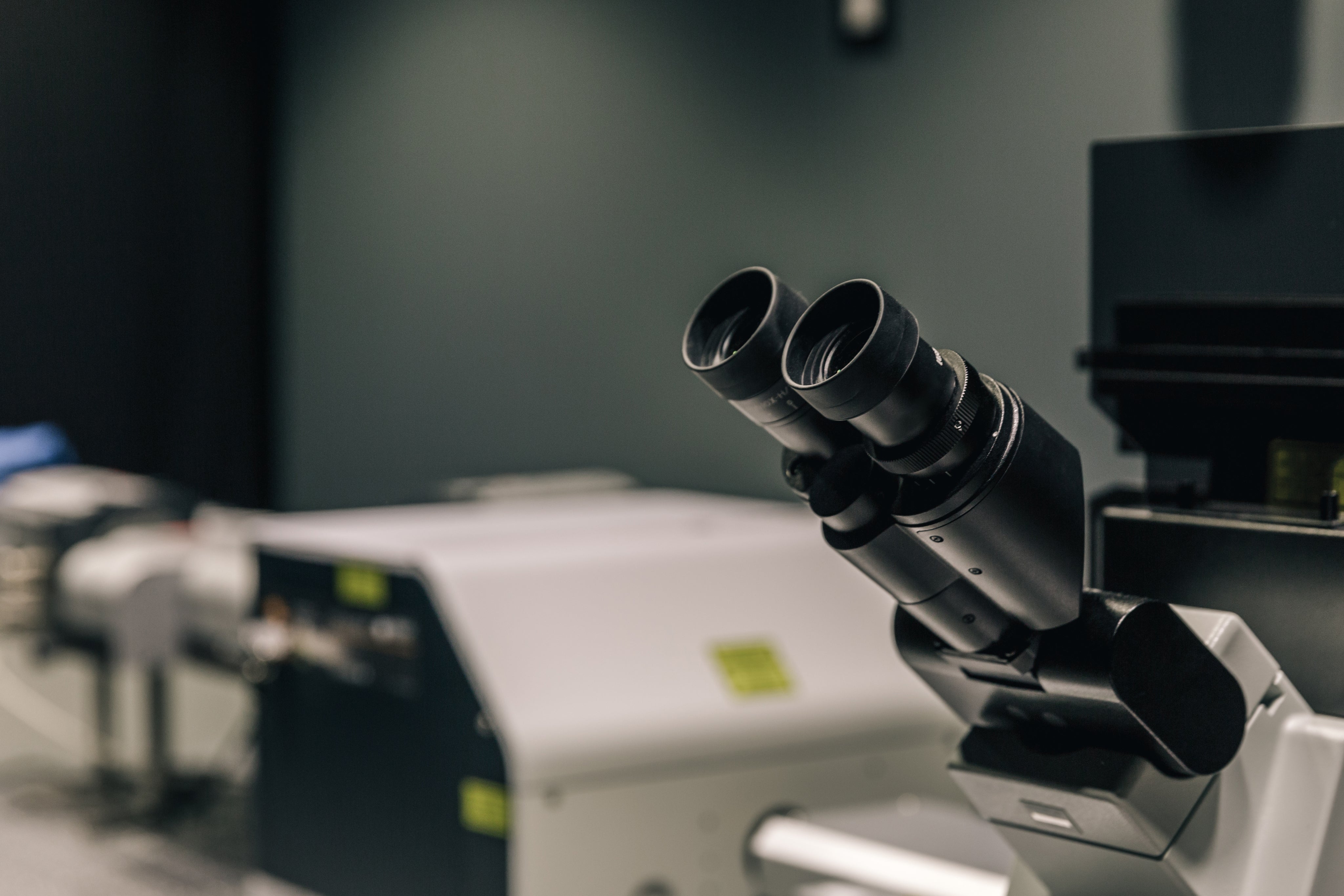 side-of-lab-microscope.jpg